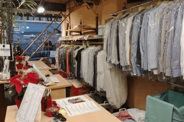 Bild 1 von SchoTex Schorndorfer Textilpflege